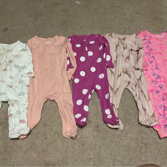Assorted Baby Clothes Bundle - Picture 3 of 7